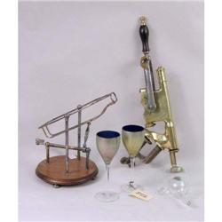 AN ASSORTED GROUP OF WINE ACCESSORIES