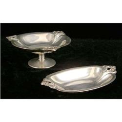 A ROYAL DANISH STERLING SILVER SHAPED CIRCULAR FOOTED COMPOTE WITH MATCHING OVAL DISH