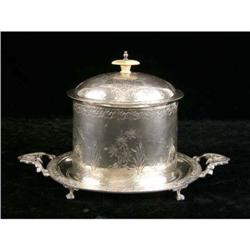 A WALKER & HALL, SHEFFIELD, ENGLAND HIGHLY ORNATE SILVER ON COPPER OVAL COVERED BISCUIT BOX WITH ATT