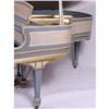 Image 5 : A GRAND PIANO
