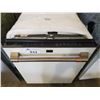 Image 2 : WHITE CAFE APPLIANCES DISHWASHER MODEL CDT875P4N0W2