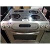 Image 2 : KITCHENAID BLACK & STAINLESS STEEL CERAMIC TOP STOVE MODEL UNKNOWN