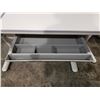 Image 2 : WHITE ADJUSTABLE HEIGHT SIT-TO-STAND DESK