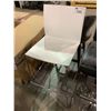 Image 2 : BAR STOOL