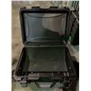 Image 2 : LOCKING CARRYING CASE
