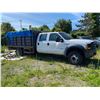 Image 2 : 2006 FORD F550 2WHDR, CREW CAB, WHITE, DIESEL, AUTOMATIC *DOES NOT START, MUST TOW,