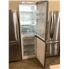 Image 2 : BOSCH STAINLESS STEEL FRIDGE /W FREEZER MODEL B11CB50SSS/12