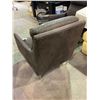 Image 2 : LEATHER LIVING ROOM CHAIR