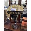 Image 1 : STAIN GLASS SHADE TABLE LAMP