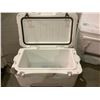 Image 2 : LOCKING COOLER WITH HANDLE
