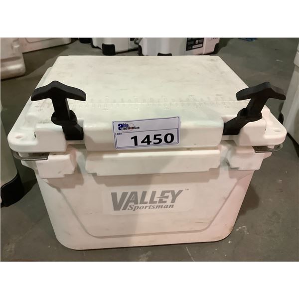 VALLEY SPORTSMAN COOLER WITH HANDLE