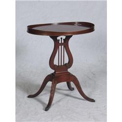 REGENCY STYLE MAHOGANY TRAY TOP LAMP TABLE