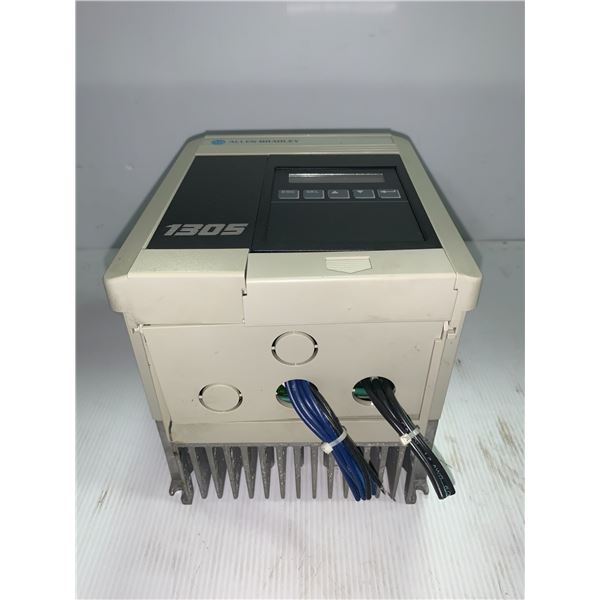 Allen Bradley 1305-BA03A-HA2 Drive