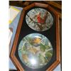 Image 1 : 2 Decorative Plates