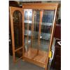 Image 2 : Display Cabinet