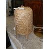 Image 1 : Wicker Floor Lamp