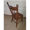Image 3 : 1922 Manitoba shamrock press back chair -refinished