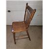Image 2 : 1924 Ontario floral back press back chair -refinished