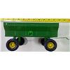 Image 2 : ERTL John Deere Wagon 8"L