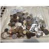 Image 1 : 4 pounds of world coins
