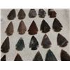 Image 4 : Lot of 25 arrowheads