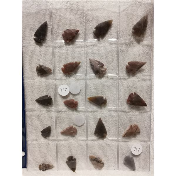 Lot of 20 arrowheads