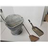 Image 1 : Coal skuttle and shovels (2)