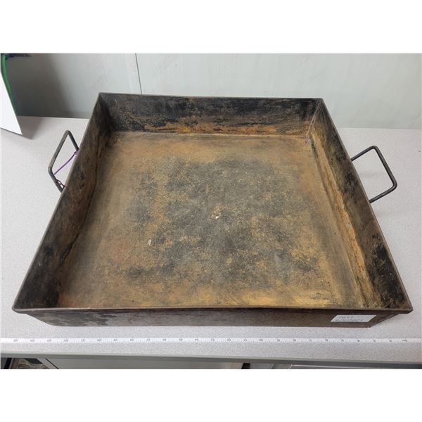 Large baking pan 21” square