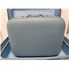 Image 4 : Set of 3 blue suitcases, DuBerry, with keys, very good condition