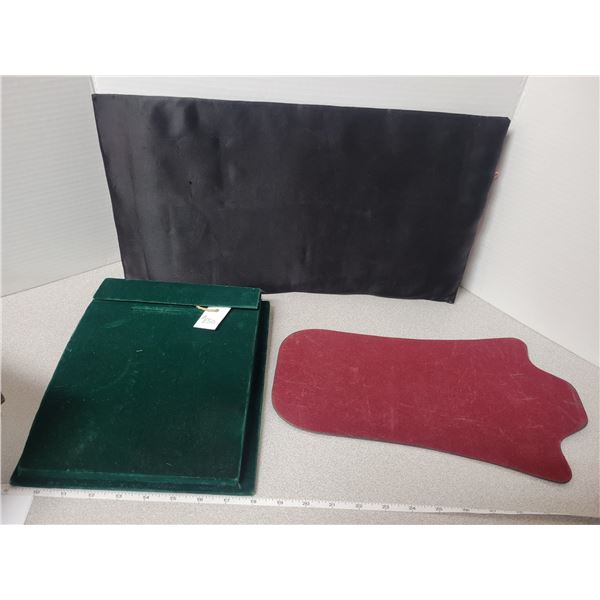 Lot of jewellery displays (4)