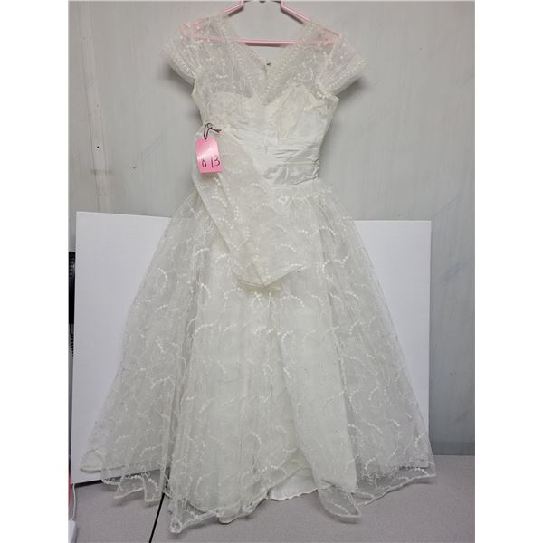 Vintage white dress, embroidered tulle, with detached lace sleeves in a plastic box