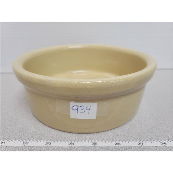 Roseville 7 ½” feeder, Ohio, USA