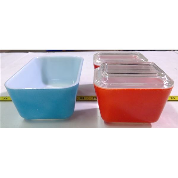 1 - Blue (no lid) & 2 - Red Refrigerator Dishes (with lids) - 1 chipped lid