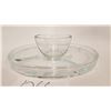 Image 2 : Large Glass Serving Tray with Large Lid and Built-in Bowl