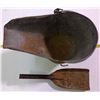 Image 2 : Coal Pail with Shovel