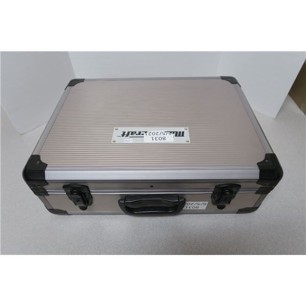 Mastercraft Hardshell Lockable Briefcase - 18"x13"x6"