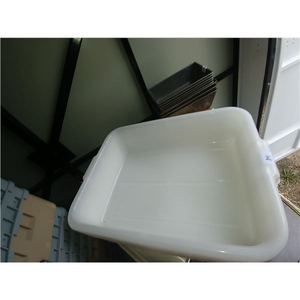 2 BRAND NEW WHITE MEAT LUGS