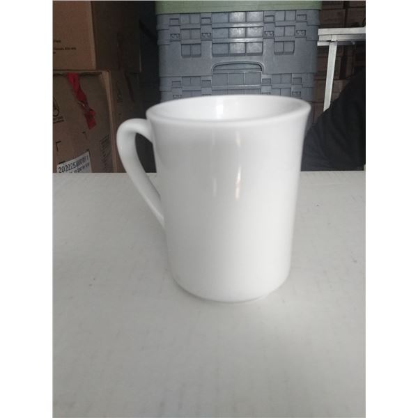 BOX OF 32 WHITE COFFEE CUPS NO CHIPS