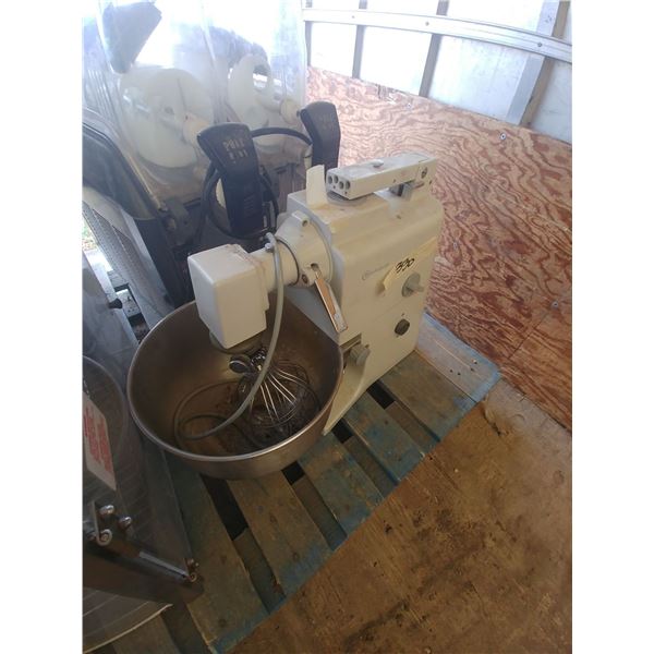 REGAL COMMERCIAL STAND MIXER