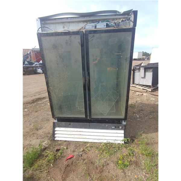 DOUBLE GLASS DOOR COOLER (WAS WORKING BUT REQUIRES TUNE UP)