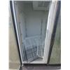 Image 2 : DOUBLE GLASS DOOR COOLER (WAS WORKING BUT REQUIRES TUNE UP)