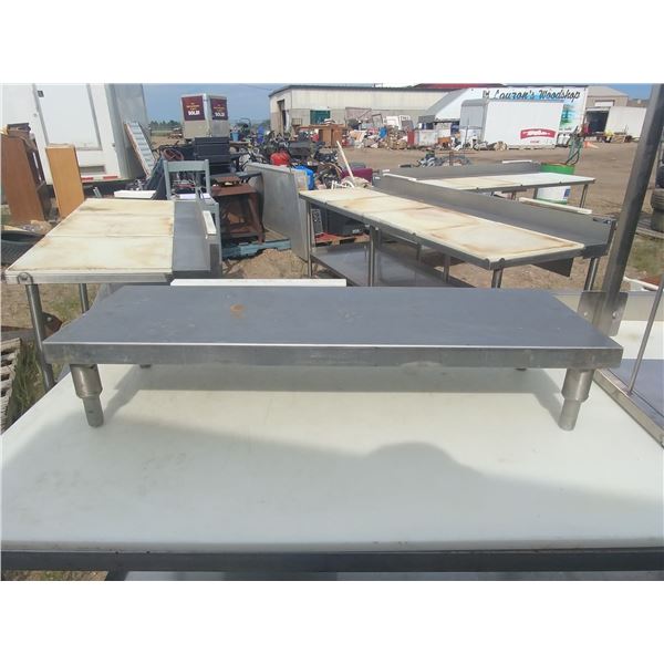 STAINLESS EQUIPMENT STAND