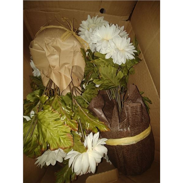 BOX OF SILK FLOWER CENTER PIECES approx 8