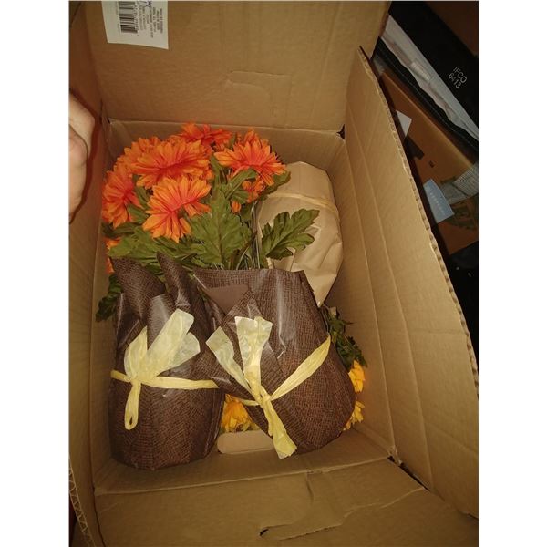 BOX OF SILK FLOWER CENTER PIECES approx 8