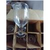 Image 2 : Box of misc glassware