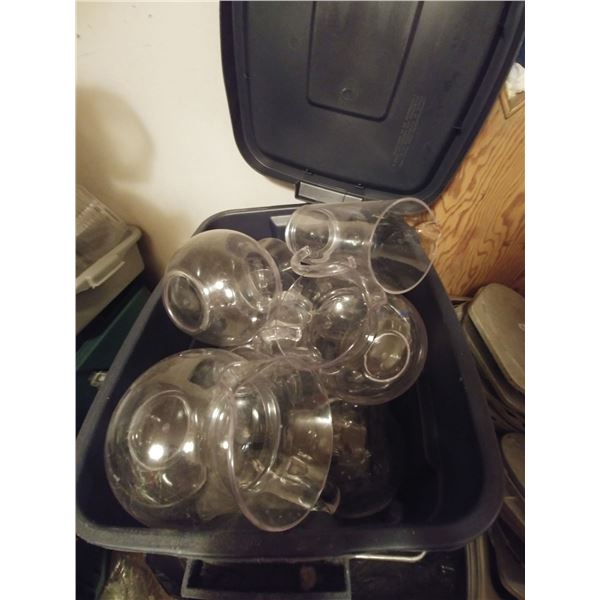 8 WATER PITCHERS W/ RUBBER MAID TUB AND LID
