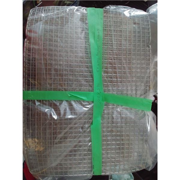 3 BAKER'S COOLING RACKS, 14.5"X20"