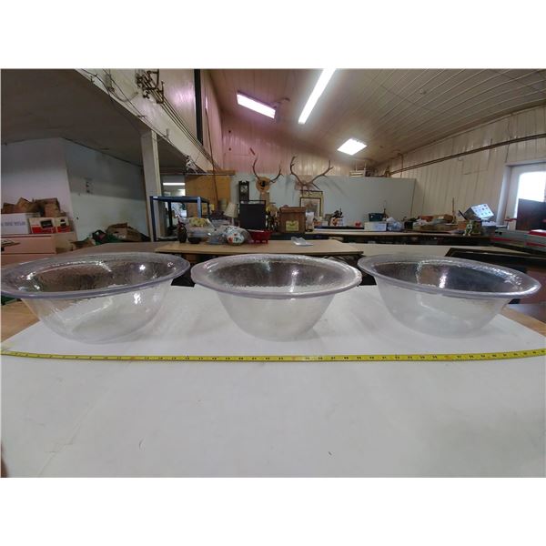 3 LRG HEAVEY POLY-CARB BOWLS