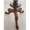 Image 4 : Antique Victorian Round Wood Side Table