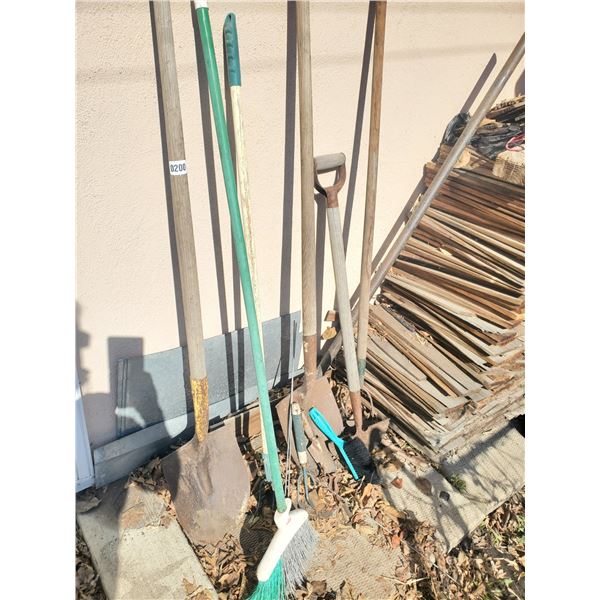 Miscellaneous Garden Tools